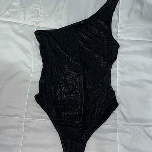 SHEIN One Shoulder Snake Print Body Suit
